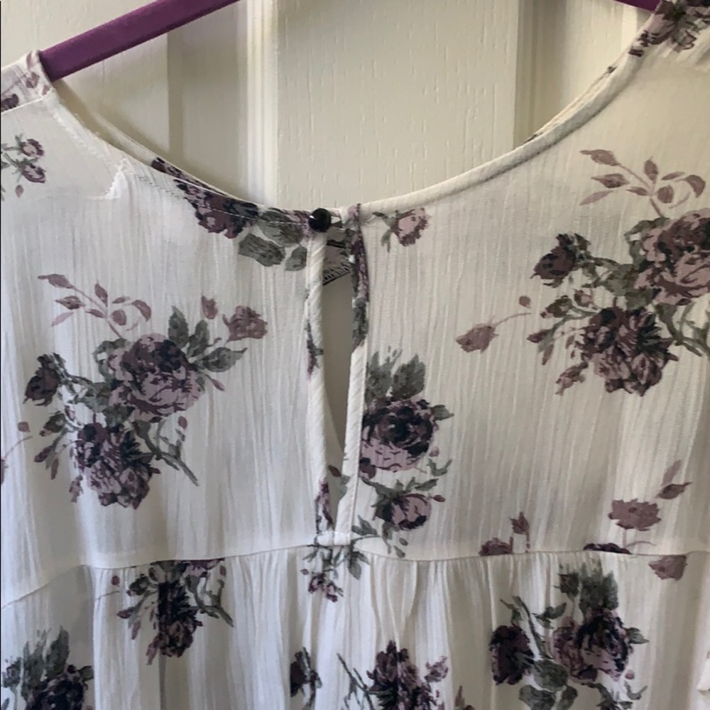 Floral blouse - Picture 4 of 5